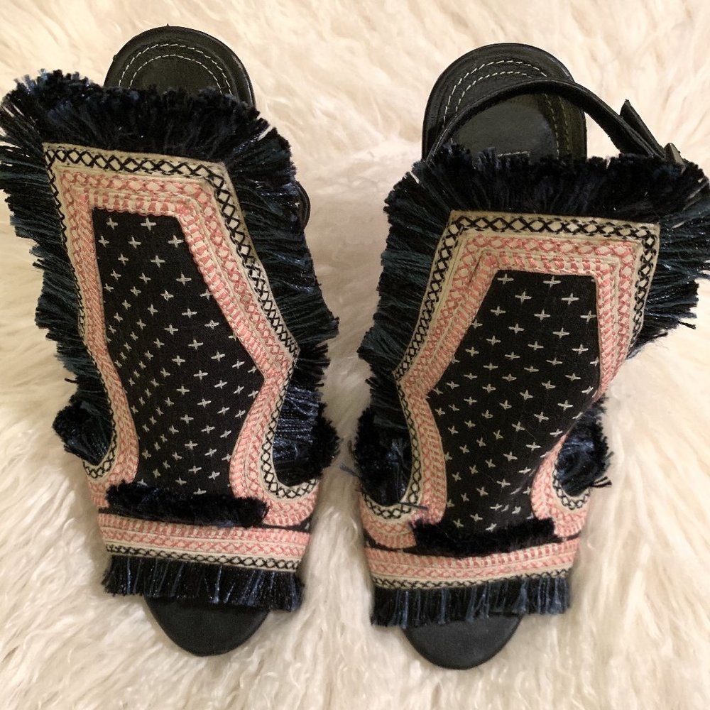 Topshop Patterned Sandal with Trimmed Edges